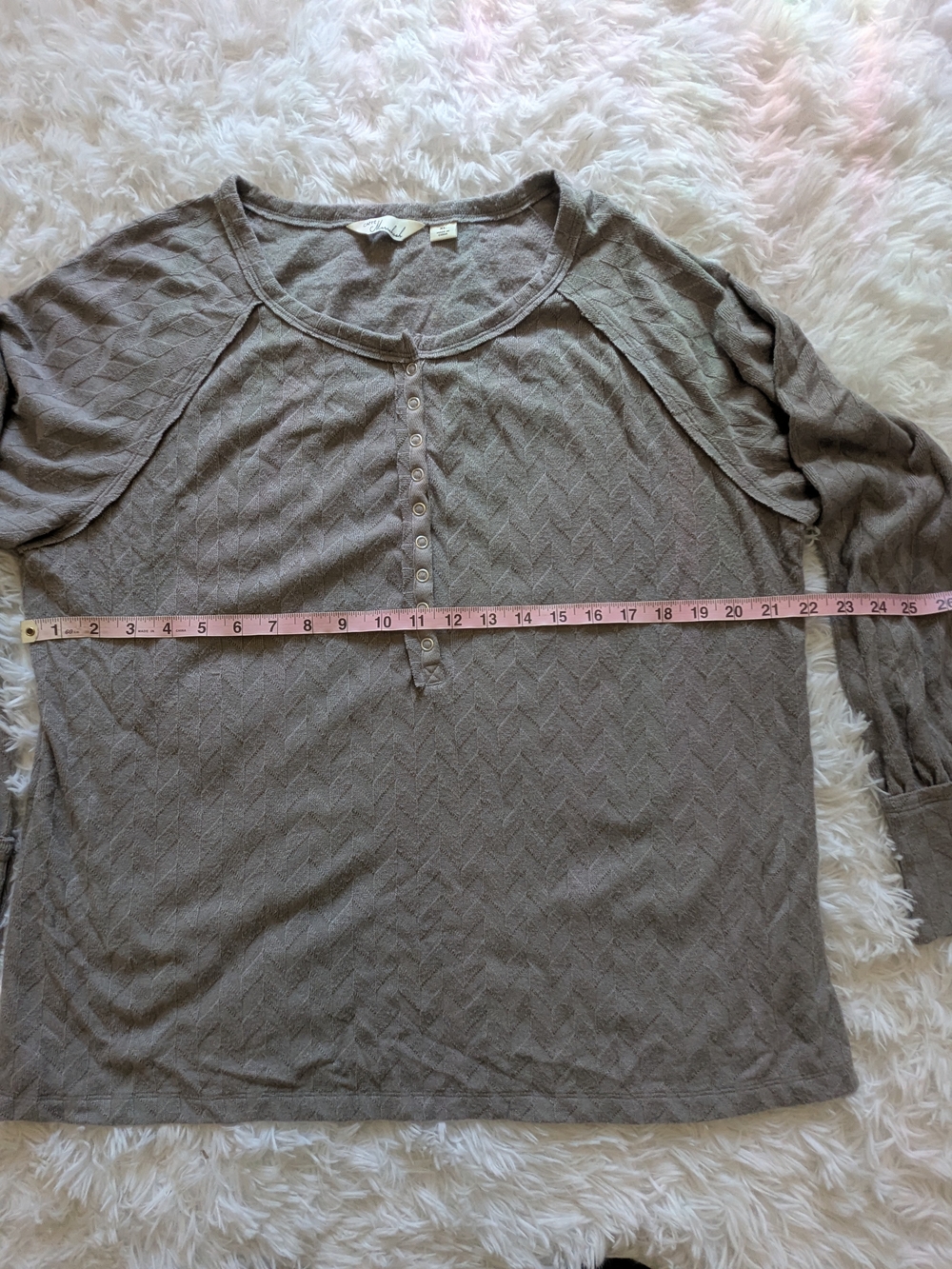Cozy Chevron Knit Henley Top - Gray XL - Picture 9 of 11